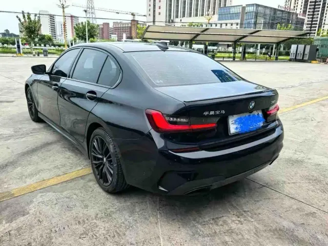 BMW 3 Series — Фото автомобиля 3