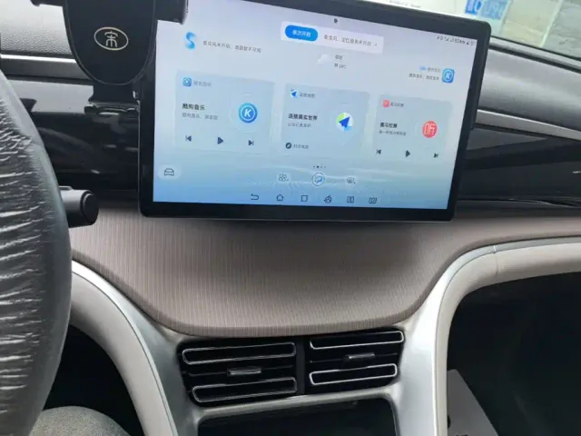 BYD Song Pro — Фото автомобиля 12