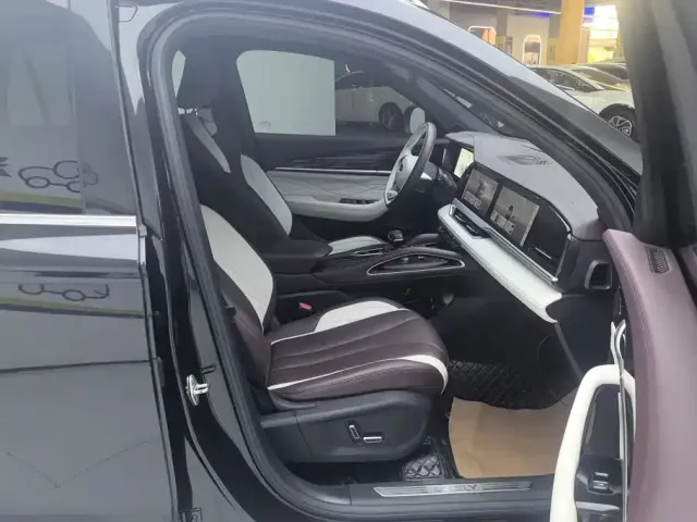 Geely Xingyue L — Фото автомобиля 8