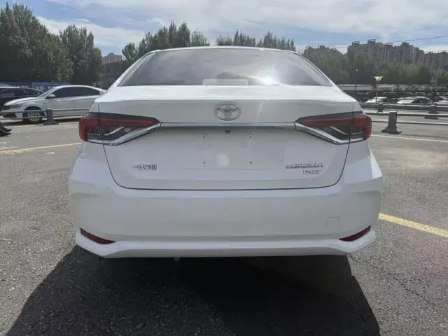 Toyota Corolla 2021 1.2T S-CVT Elite PLUS Edition — Фото автомобиля 8