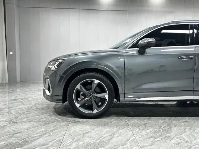 Audi Q3 — Фото автомобиля 8