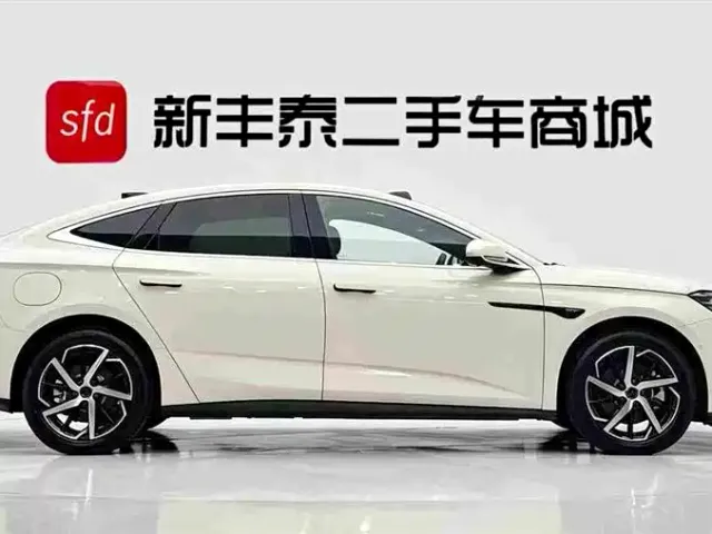 BYD Seal 07 DM-i — Фото автомобиля 3