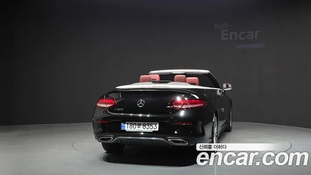 Mercedes-Benz C-Class — Фото автомобиля 4