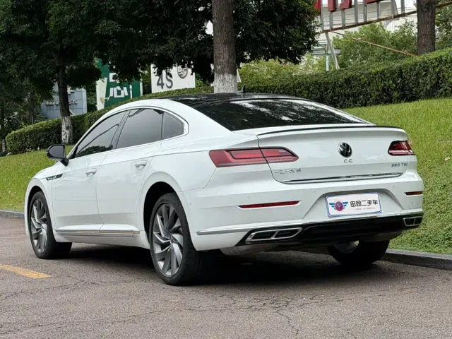Volkswagen CC — Фото автомобиля 4