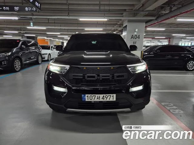 Ford Explorer 6th Gen — Фото автомобиля 3
