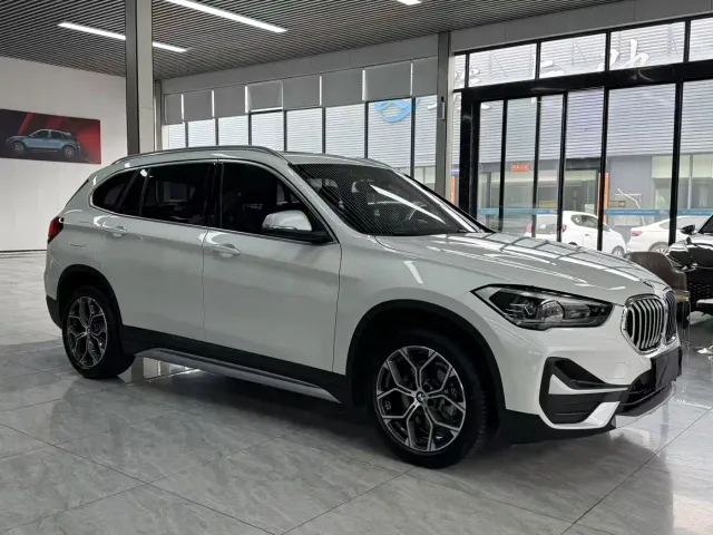 BMW X1 — Фото автомобиля 4