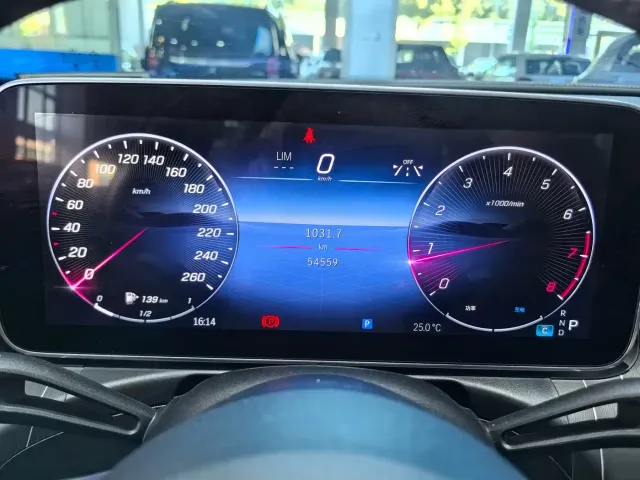 Mercedes-Benz C-Class — Фото автомобиля 8