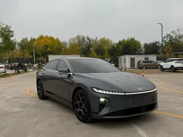 Фотография автомобиля — Changan Qiyuan A07