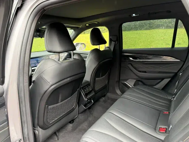 Geely Xingyue L — Фото автомобиля 11