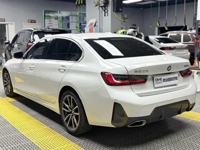 BMW 3 Series — Фото автомобиля 4