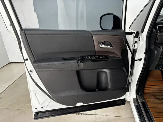 Honda Odyssey — Фото автомобиля 10