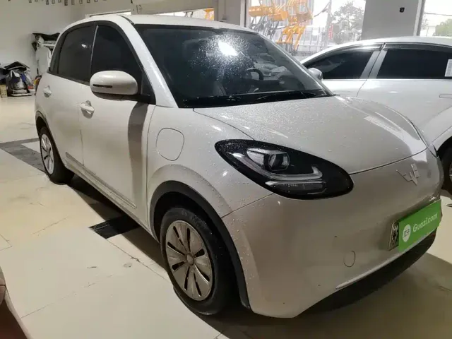 Wuling Bingo — Фото автомобиля 3