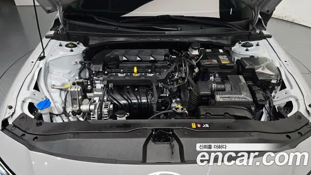 Hyundai Avante CN7 — Фото автомобиля 9