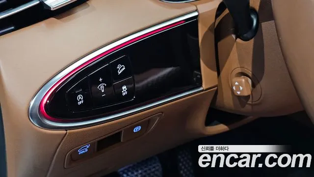 Genesis GV70 — Фото автомобиля 17