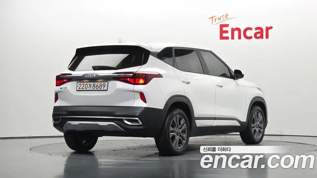 Kia Seltos — Фото автомобиля 2
