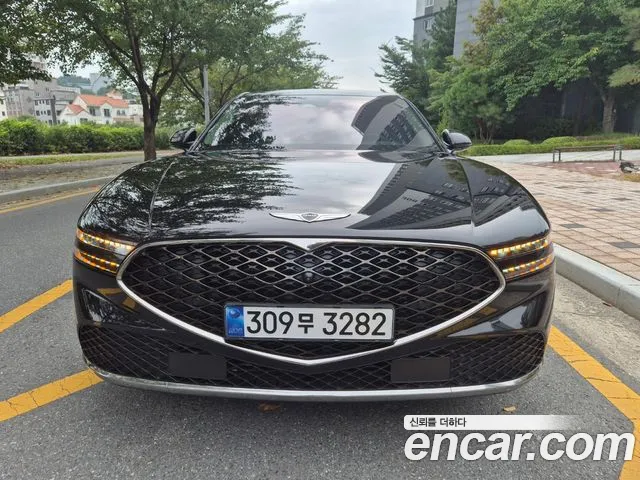 Genesis G90 Бензин 3.5 турбо AWD — Фото автомобиля 2