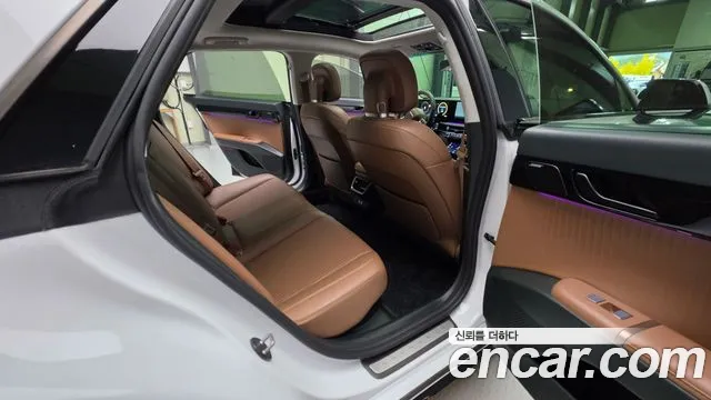Hyundai Grandeur GN7 — Фото автомобиля 12