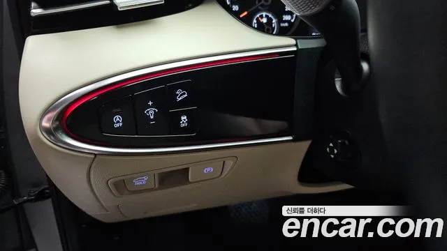 Genesis GV70 2.5T Бензин 2WD — Фото автомобиля 29