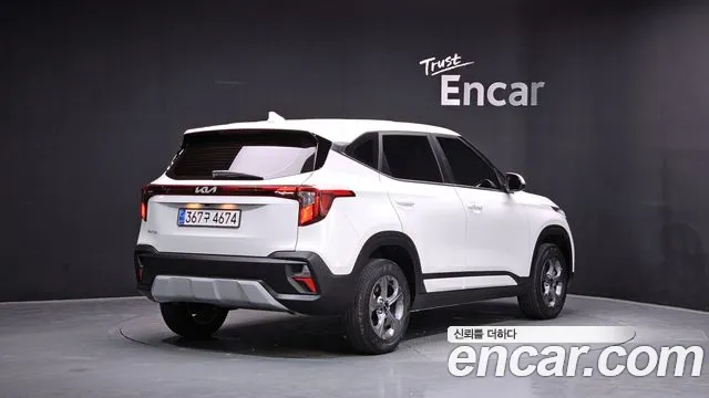 Kia Seltos Новый Seltos Бензин 2.0 2WD — Фото автомобиля 2