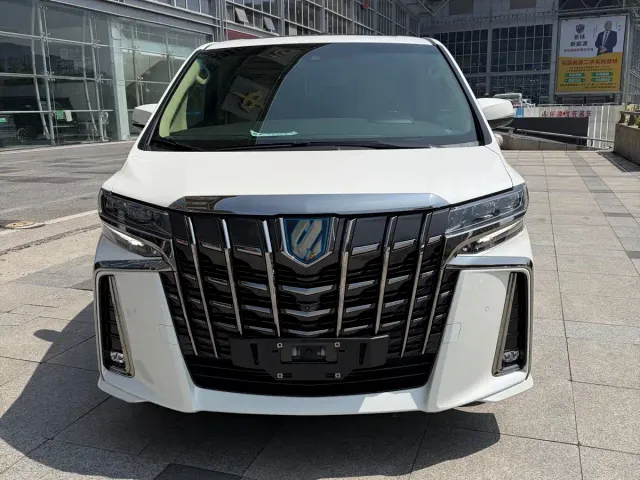 Фотография автомобиля — Toyota Alphard