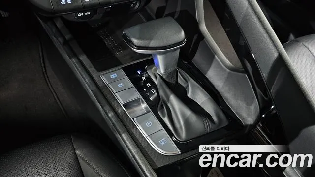 Hyundai Avante CN7 — Фото автомобиля 9