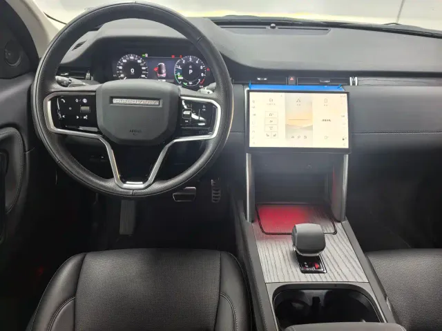 Land Rover Discovery Sport — Фото автомобиля 8
