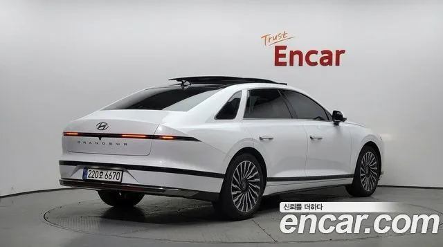 Hyundai Grandeur GN7 — Фото автомобиля 2