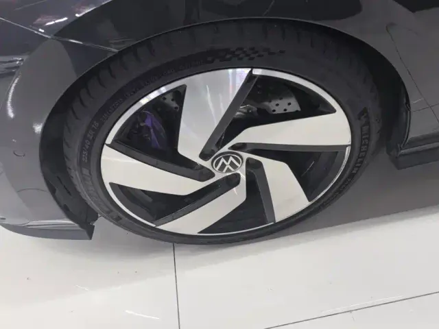 Volkswagen Golf GTI — Фото автомобиля 6