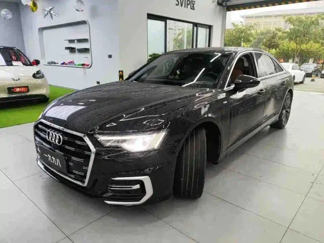 Фотография автомобиля — Audi A6L
