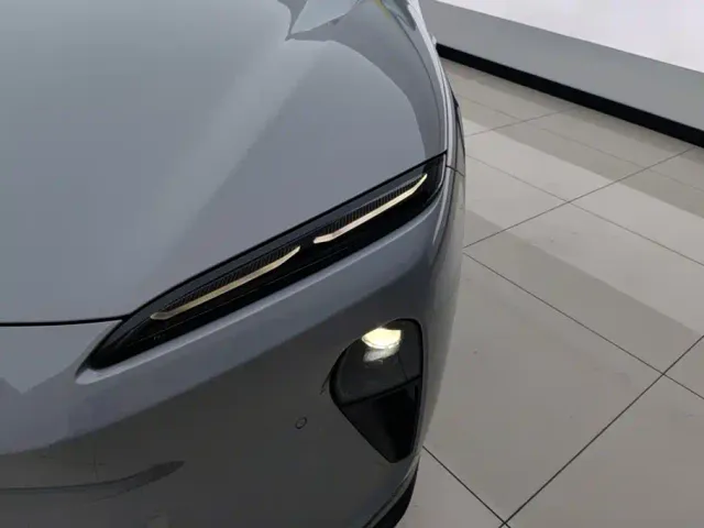 Nio ET5 Touring — Фото автомобиля 5