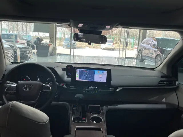 Toyota Granvia — Фото автомобиля 6