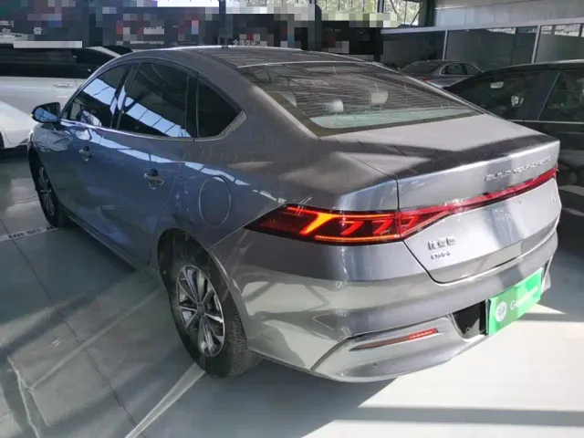 BYD Qin PLUS — Фото автомобиля 4