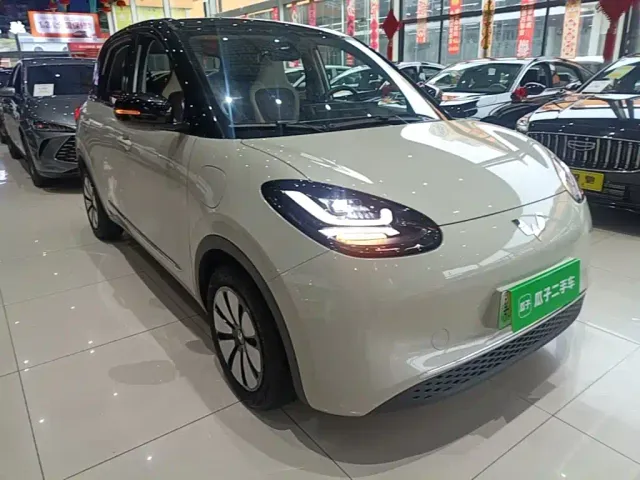 Wuling Bingo — Фото автомобиля 3