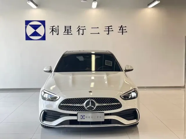 Mercedes-Benz C-Class — Фото автомобиля 2