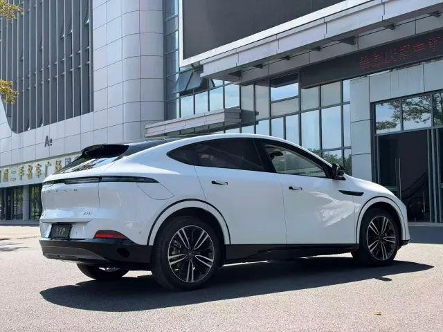 Xpeng G6 — Фото автомобиля 4