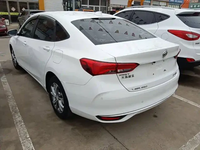 Buick Verano — Фото автомобиля 4