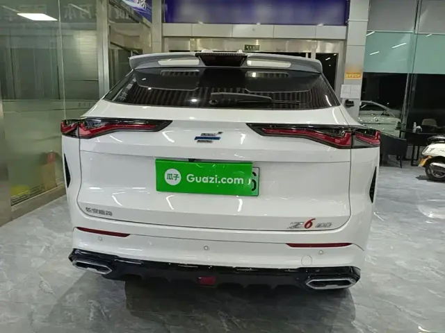 Changan Oshan Z6 EV — Фото автомобиля 3