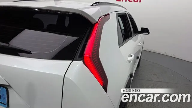 Kia Niro — Фото автомобиля 8