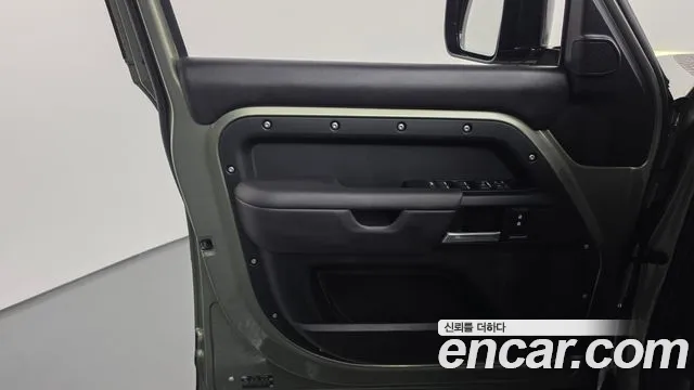Land Rover Defender L663 — Фото автомобиля 13