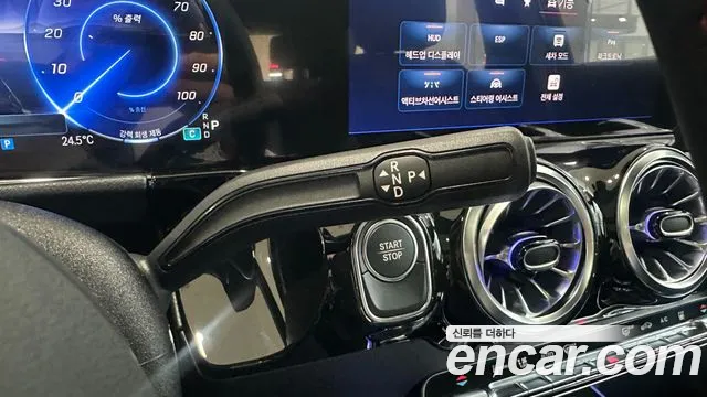 Mercedes-Benz EQA — Фото автомобиля 9