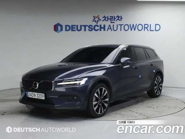 Фотография автомобиля — Volvo V60