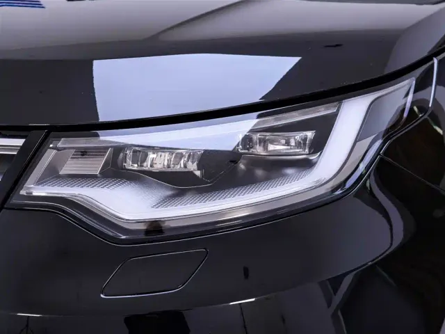 Land Rover Discovery — Фото автомобиля 4