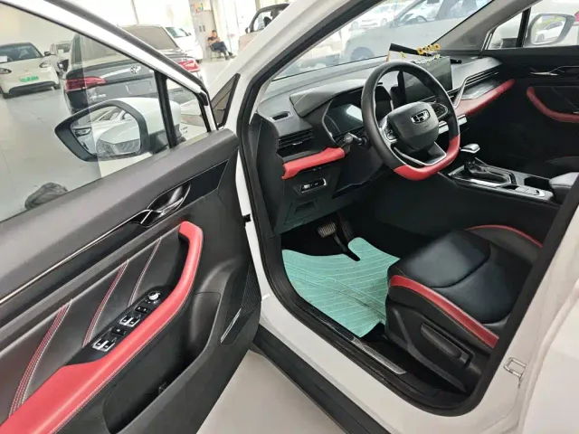 Geely Emgrand S — Фото автомобиля 15
