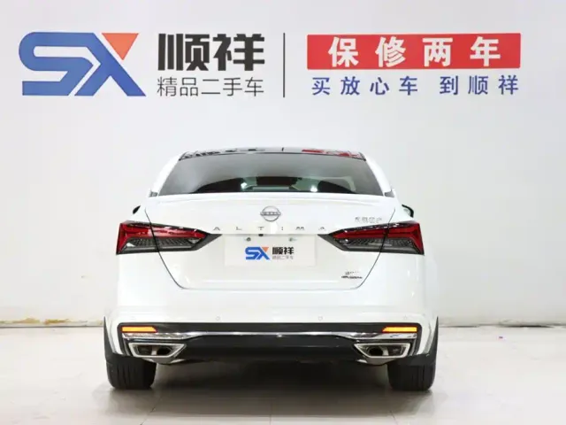 Nissan Teana — Фото автомобиля 5