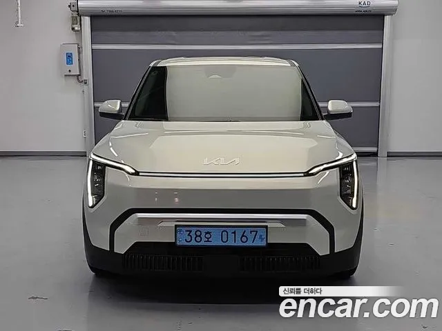 Kia EV3 — Фото автомобиля 2