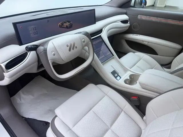 IM Motors L6 — Фото автомобиля 8