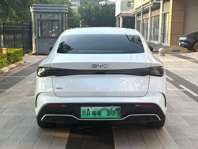 BYD Seal 06 — Фото автомобиля 7