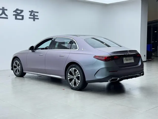 Mercedes-Benz E-Class — Фото автомобиля 21