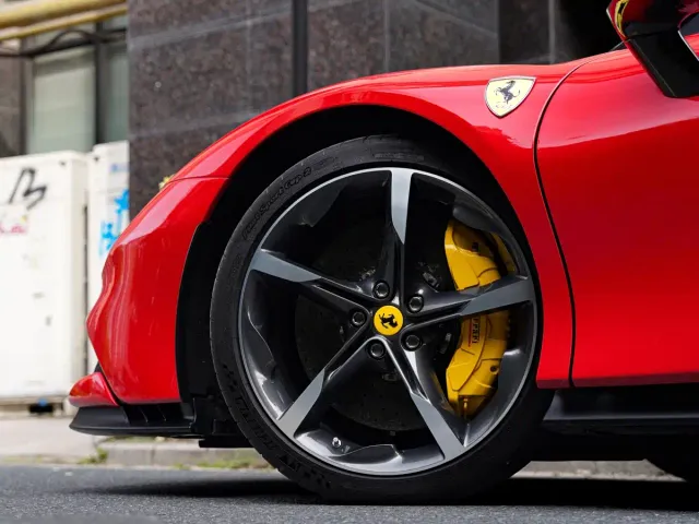 Ferrari SF90 — Фото автомобиля 7