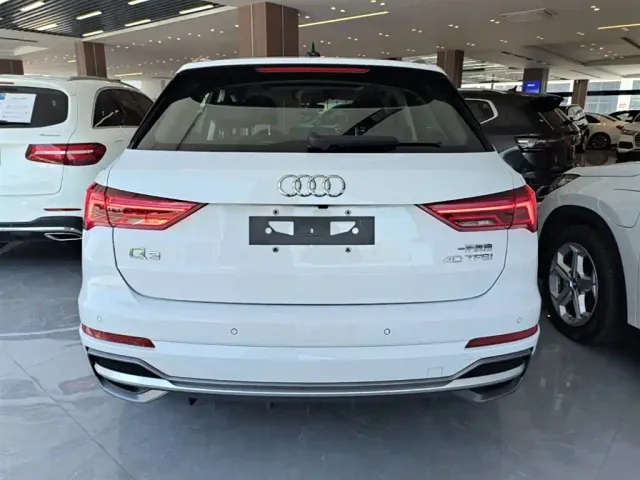 Audi Q3 — Фото автомобиля 5